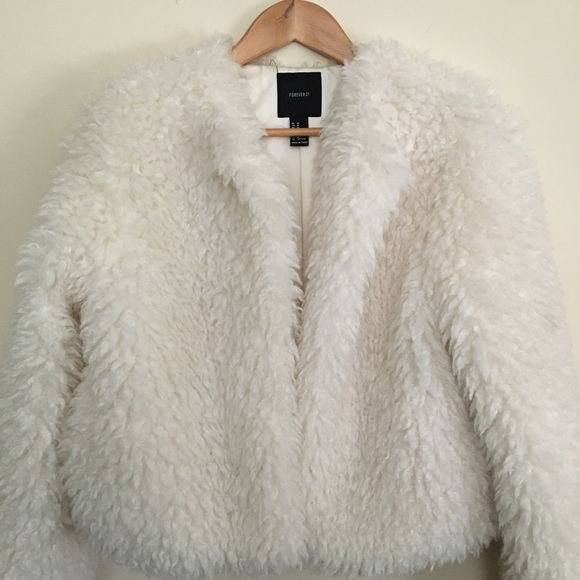 Cream faux fur jacket - Picture 1 of 2